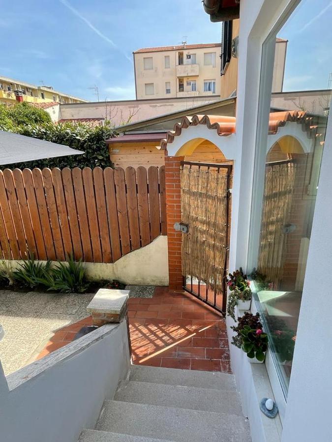 Апартаменти Azzurra House Маріна-ді-Піза Екстер'єр фото