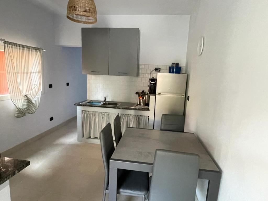 Апартаменти Azzurra House Маріна-ді-Піза Екстер'єр фото