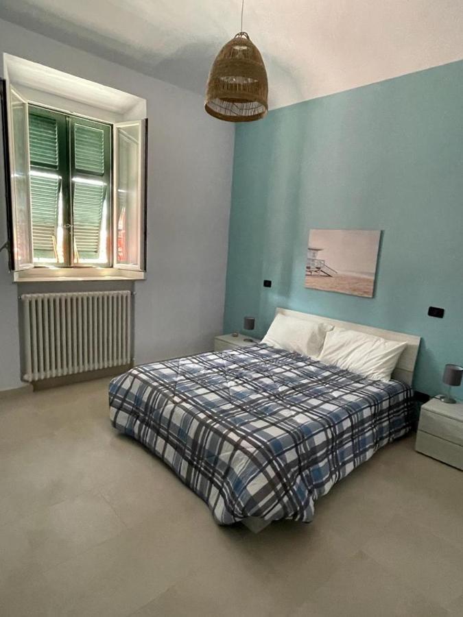Апартаменти Azzurra House Маріна-ді-Піза Екстер'єр фото