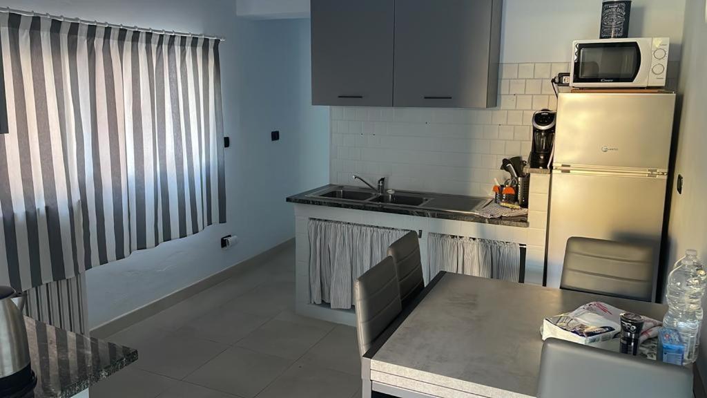 Апартаменти Azzurra House Маріна-ді-Піза Екстер'єр фото