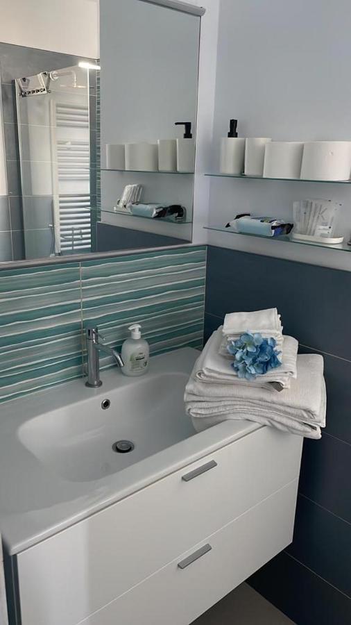 Апартаменти Azzurra House Маріна-ді-Піза Екстер'єр фото